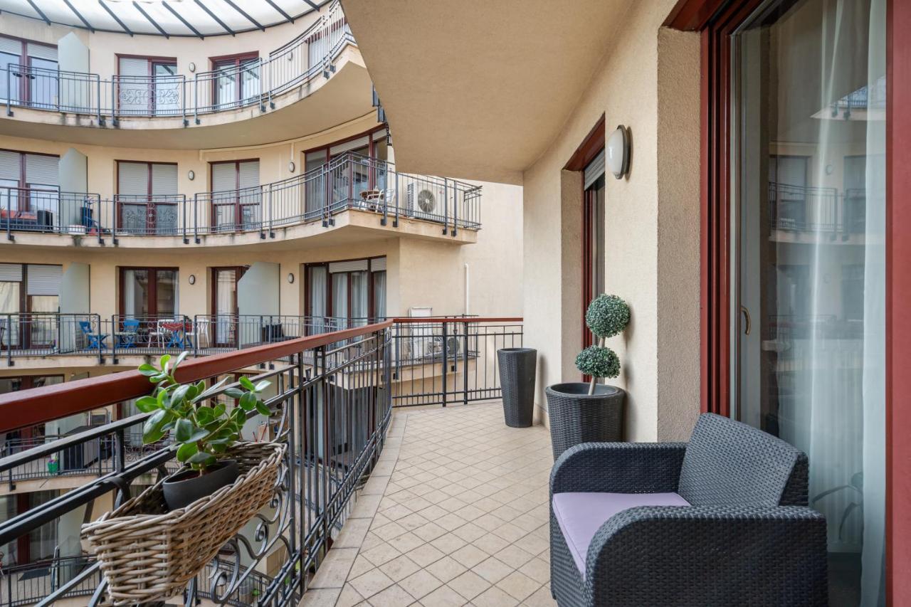 Urban Jungle Oasis King With Free Parking Daire Budapeşte Dış mekan fotoğraf